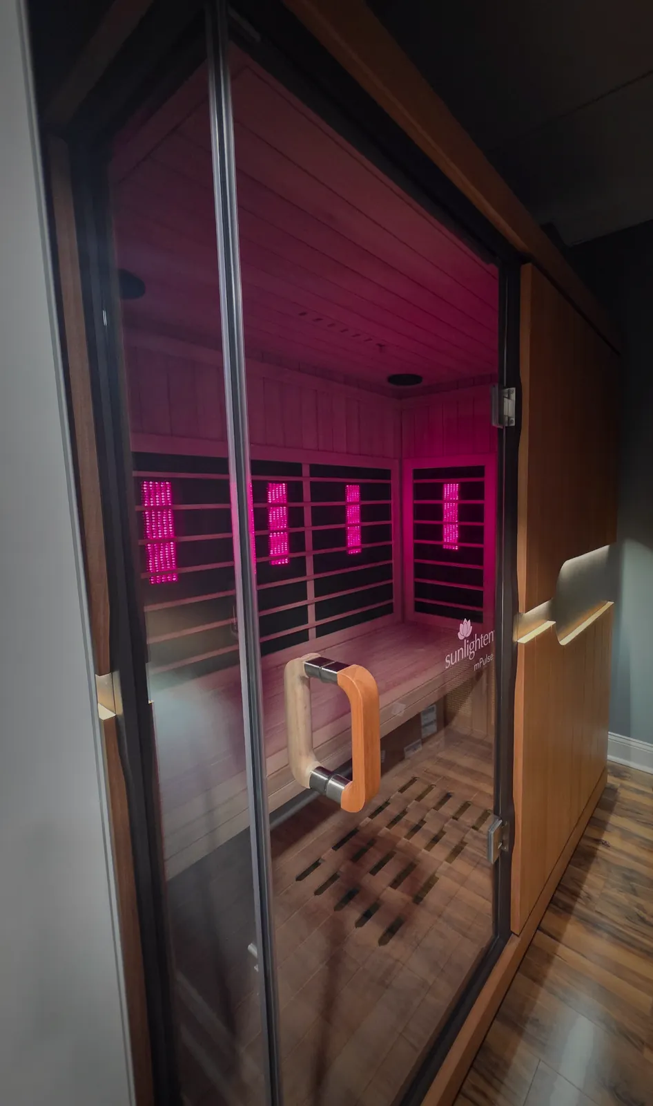 Sunlighten mPulse infrared sauna